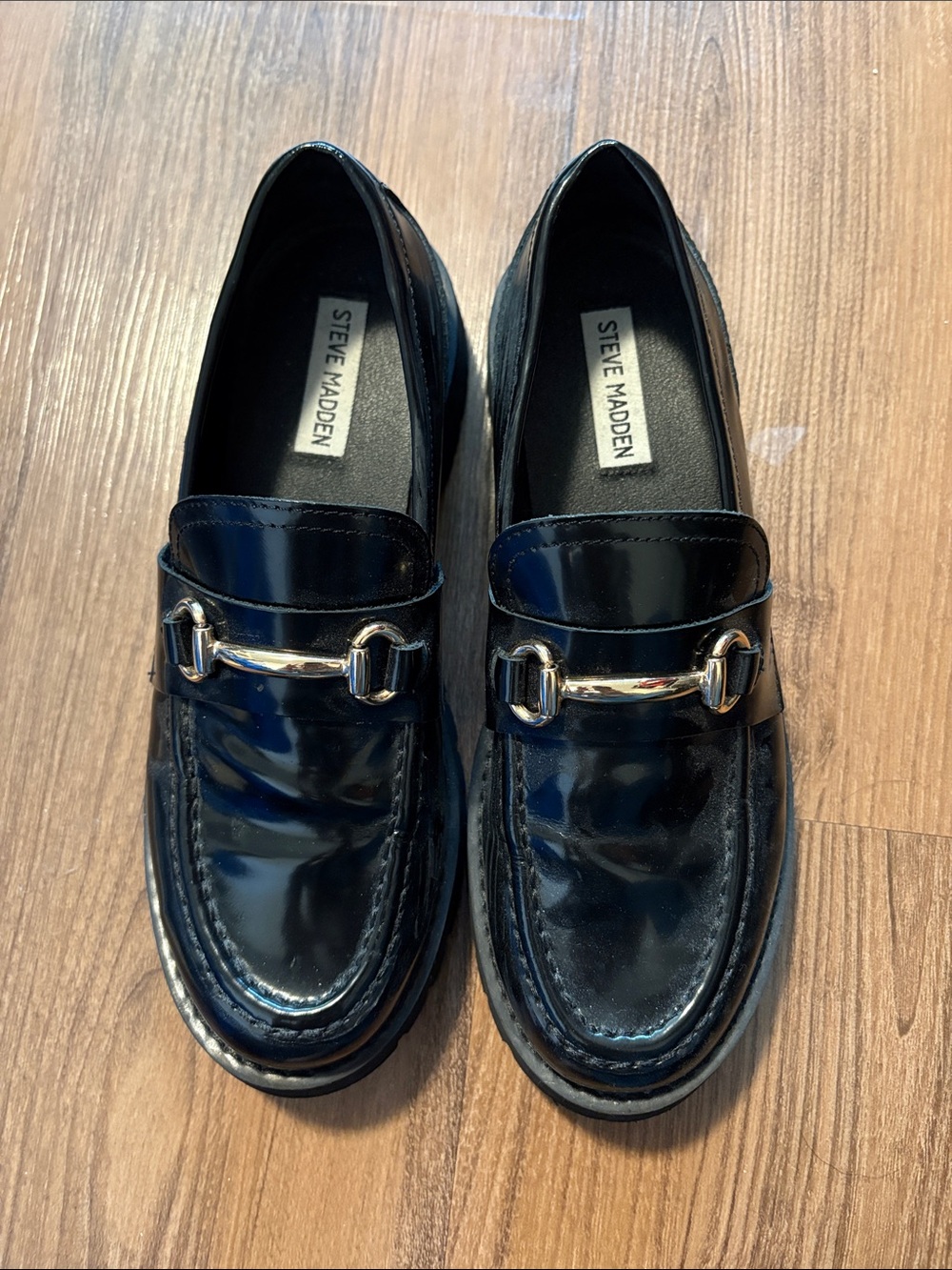 LIKE NEW Steve Madden Lando black patent loafer - horsebit detail